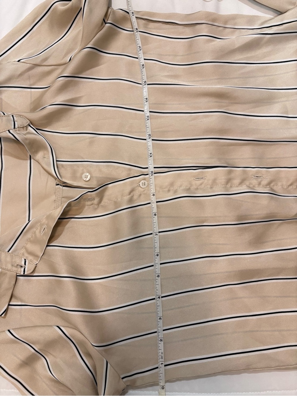 Forever 21 Beige Striped Satin Button-Down Shirt Size S - Used - Picture 8 of 10